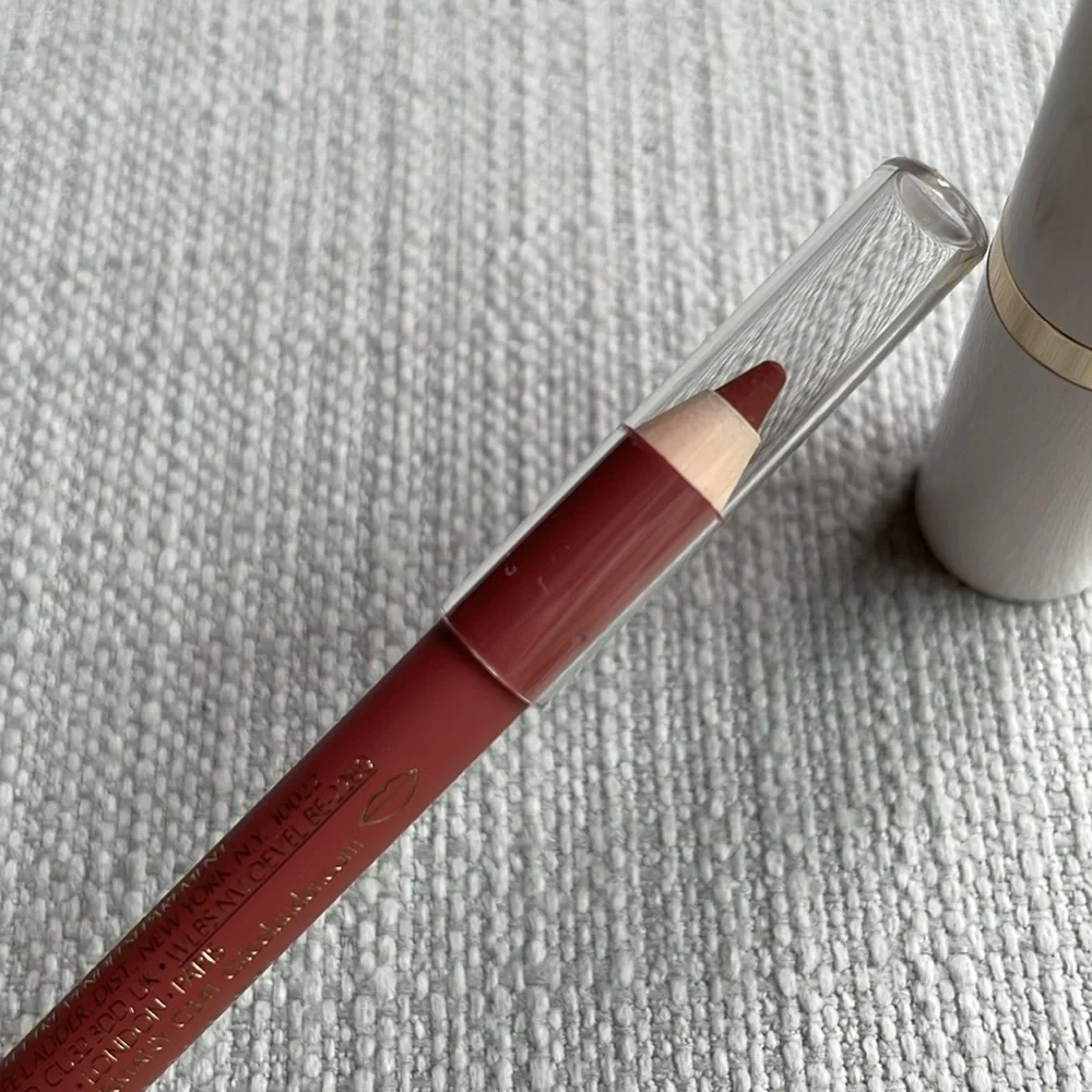 Estée Lauder pure color lipstick crème and lip liner bundle